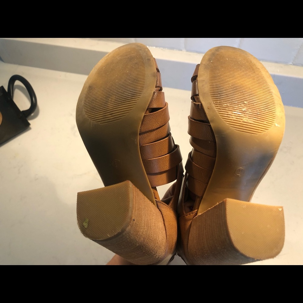 Open toe booties - Picture 4 of 4